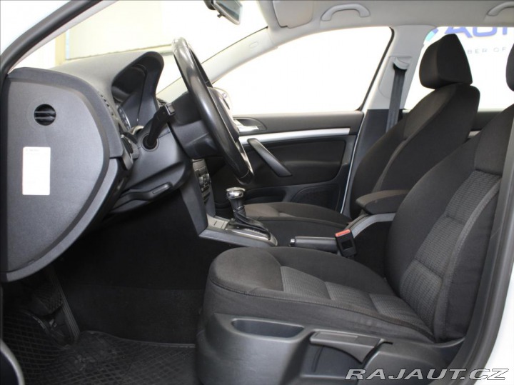 Škoda Octavia 1,6 TDi DSG Elegance 159t 2012