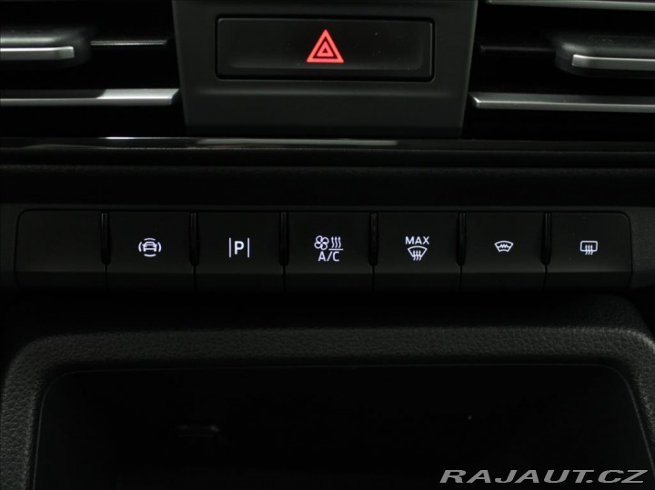 Ford Tourneo Connect 2,0 Eblue 4x4 7.míst Long 2023