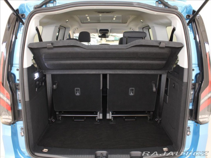 Ford Tourneo Connect 2,0 Eblue 4x4 7.míst Long 2023