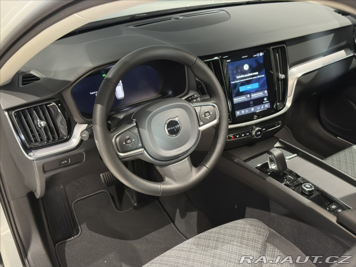 Volvo V60 2,0 B4 Mild Hybrid Core 2026