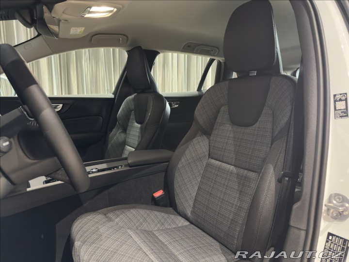 Volvo V60 2,0 B4 Core 2026