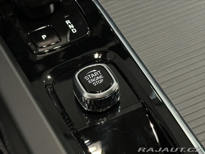 Volvo V60 2,0 B4 Core 2026