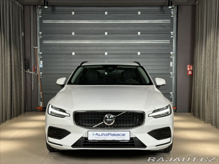 Volvo V60 2,0 B4 Mild Hybrid Core 2026