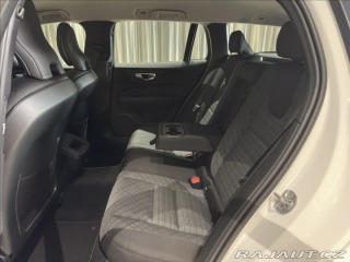 Volvo V60 2,0 B4 Core 2026