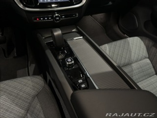 Volvo V60 2,0 B4 Core 2026