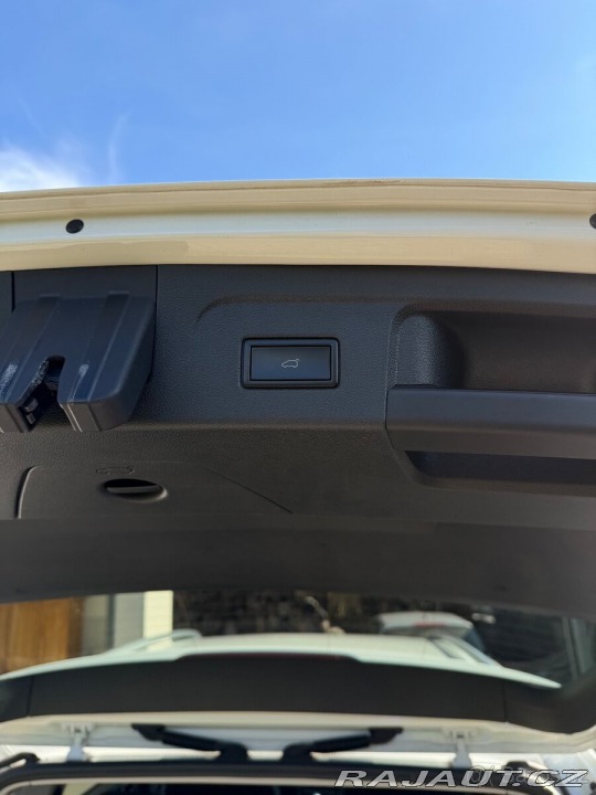 Volkswagen Touran 2,0 TDI 140kW HIGHLINE 2018
