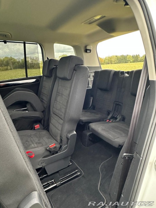 Volkswagen Touran 1,4 Highline TSI 7-míst 2017