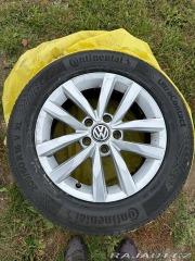 Volkswagen Touran 1,4   Highline TSI 7-míst 2017