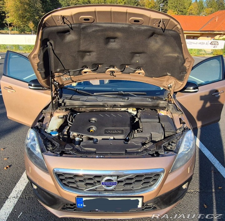 Volvo V40 1,6 cc d2 85kw 2013