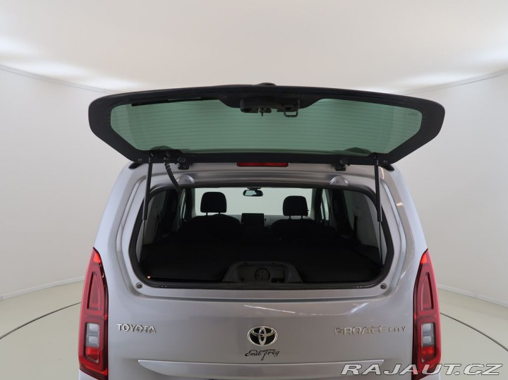 Toyota ProAce 1.5,D-4D,Family,Automat,C 2024