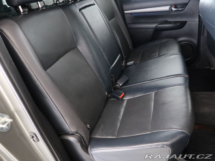 Toyota Hilux 2.8D,Invincible,4X4,CZ,1M 2021