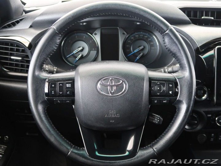 Toyota Hilux 2.8D,Invincible,4X4,CZ,1M 2021