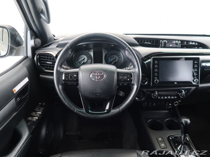 Toyota Hilux 2.8D,Invincible,4X4,CZ,1M 2021