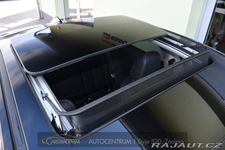 BMW 2 218i ČR 1.MAJ PANO 2025