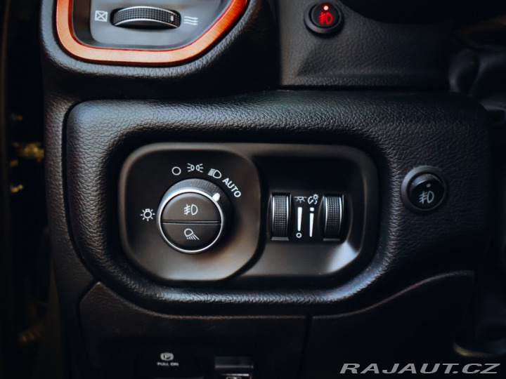 Dodge RAM 1500 5.7 REBEL 295 kW 2019