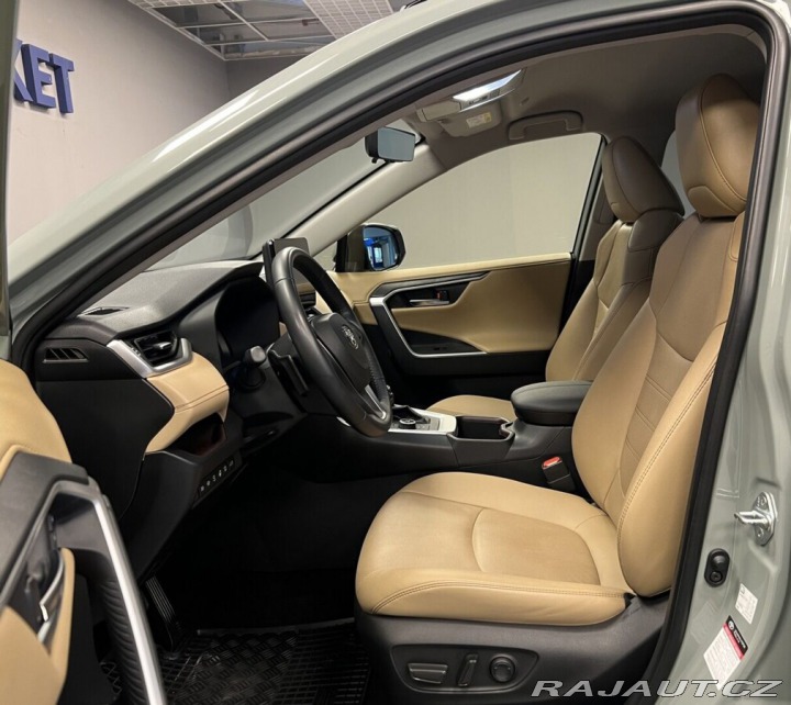 Toyota RAV4 2.5 Hybrid AT EXECUTIVE A 2024