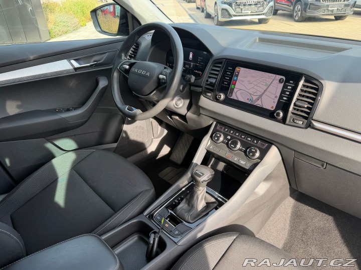 Škoda Karoq Selection 1,5TSI 110kW D 2025