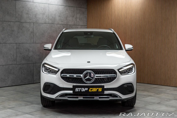 Mercedes-Benz GLA 200d 4MATIC*KEYLESS*ČR 1. 2021