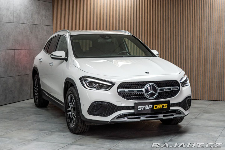Mercedes-Benz GLA 200d 4MATIC*KEYLESS*ČR 1. 2021