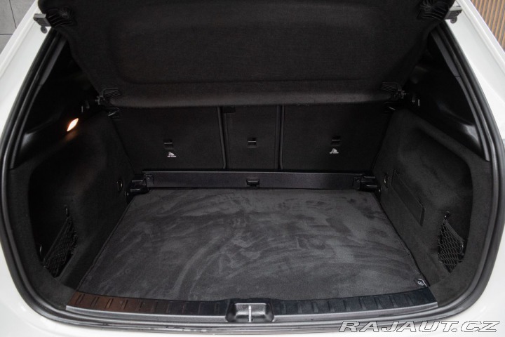 Mercedes-Benz GLA 200d 4MATIC*KEYLESS*ČR 1. 2021