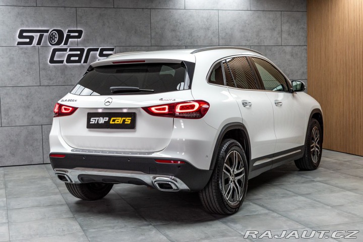 Mercedes-Benz GLA 200d 4MATIC*KEYLESS*ČR 1. 2021