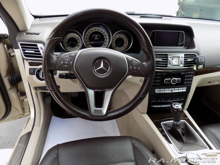 Mercedes-Benz E 220d Coupé/Full-Led/NAVI/ 2014