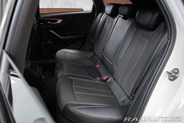 Audi A4 2.0 TDI S-LINE*ACC*TAŽNÉ* 2019
