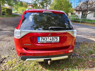 Mitsubishi Outlander 2015