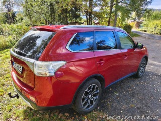 Mitsubishi Outlander 2015