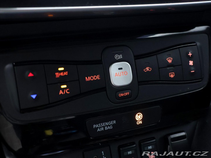 Nissan Leaf 110kW N-Connecta 40kWh 2021