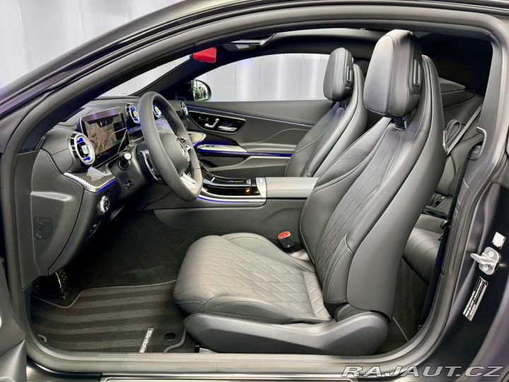Mercedes-Benz Ostatní modely 4MATIC+ PERFORMANCE, PANO 2026