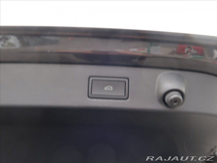 Volkswagen Arteon 2,0 TDI SB R-Line DSG 110 2023