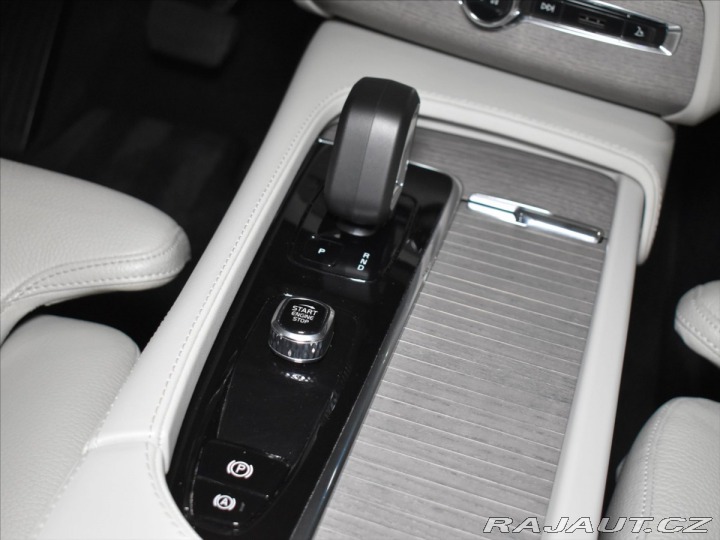 Volvo XC90 2,0 B5 AWD PLUS Tažné,BLI 2023