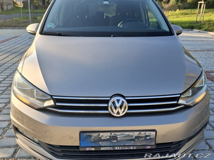 Volkswagen Touran 2,0 TDi Highline – 2017 2017
