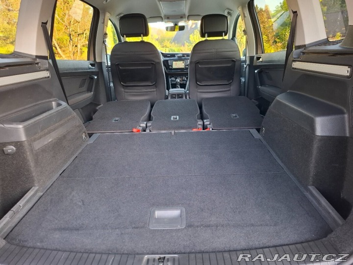 Volkswagen Touran 2,0 TDi Highline – 2017 2017