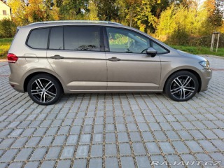 Volkswagen Touran 2,0 TDi Highline – 2017 2017