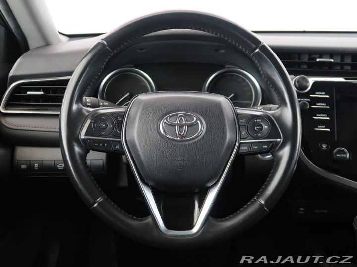 Toyota Camry 2.5,Hybrid,Navigace,Kamer 2020