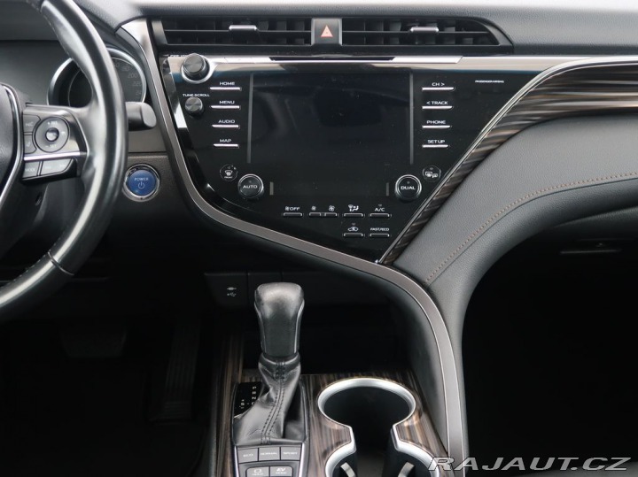 Toyota Camry 2.5,Hybrid,Navigace,Kamer 2020