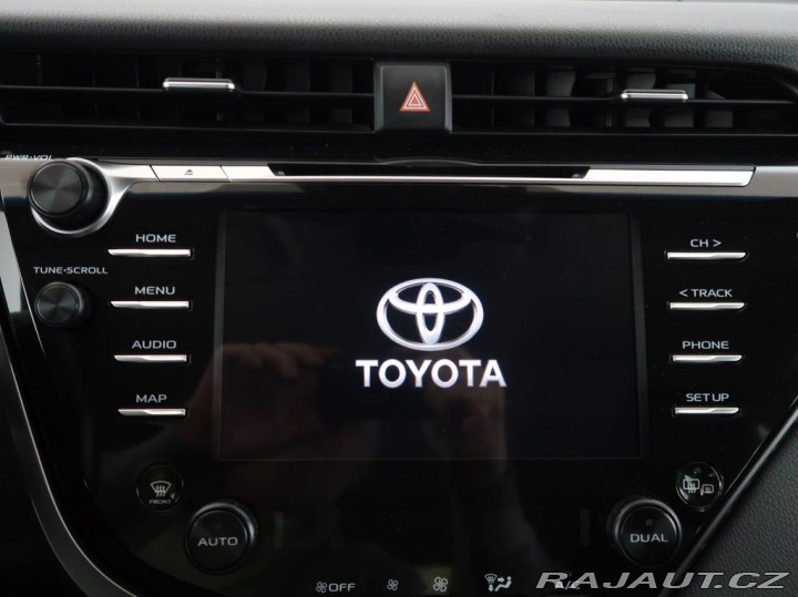 Toyota Camry 2.5,Hybrid,Navigace,Kamer 2020