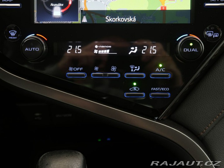 Toyota Camry 2.5,Hybrid,Navigace,Kamer 2020