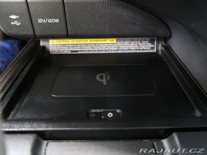 Toyota Camry 2.5,Hybrid,Navigace,Kamer 2020