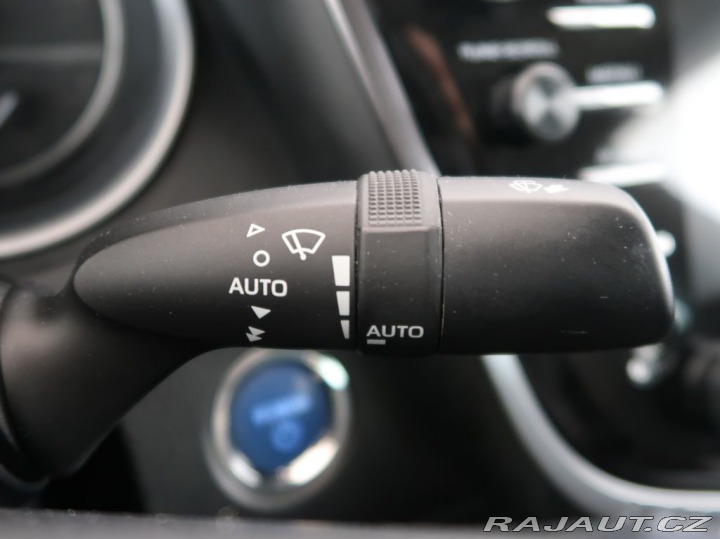 Toyota Camry 2.5,Hybrid,Navigace,Kamer 2020