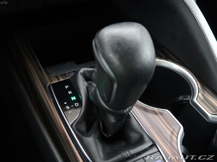Toyota Camry 2.5,Hybrid,Navigace,Kamer 2020