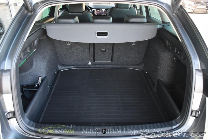 Škoda Octavia 2.0TDi Top Selection DSG 2024