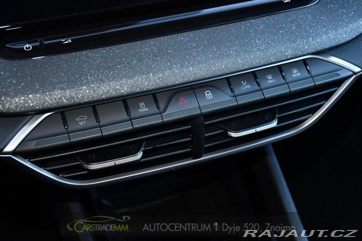 Škoda Octavia Rezervace 2025