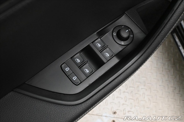Škoda Superb 2,0 TDI 147 kW DSG STYLE 2023
