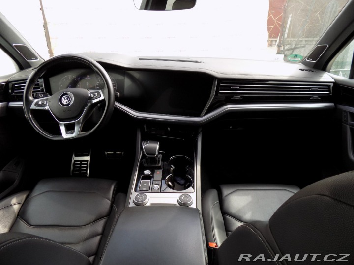 Volkswagen Touareg 3.0TDI/R-Line/4x4/AT/Matr 2018