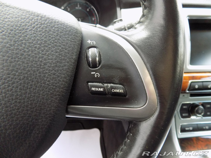 Jaguar XF 2.2d/Bi-xenon/AT/NAVI/ 2013