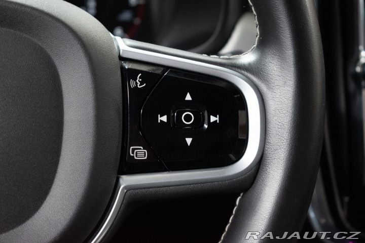 Volvo V90 D5 AWD R-DESIGN*HARMAN/KA 2020