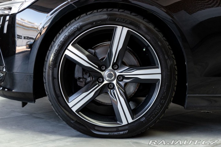 Volvo V90 D5 AWD R-DESIGN*HARMAN/KA 2020